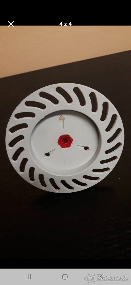 Fasádní hmoždinky