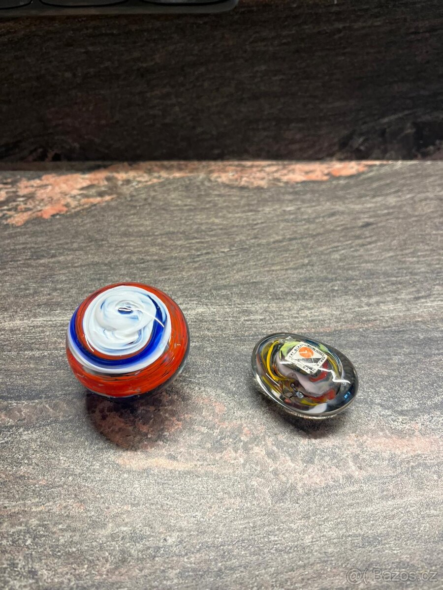 Skleněná těžítka - hutní sklo