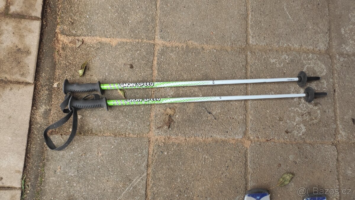 Prodám dětské hůlky na sjezdovky