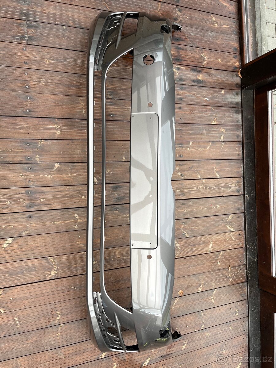 Přední nárazník Golf s ostřikovačem