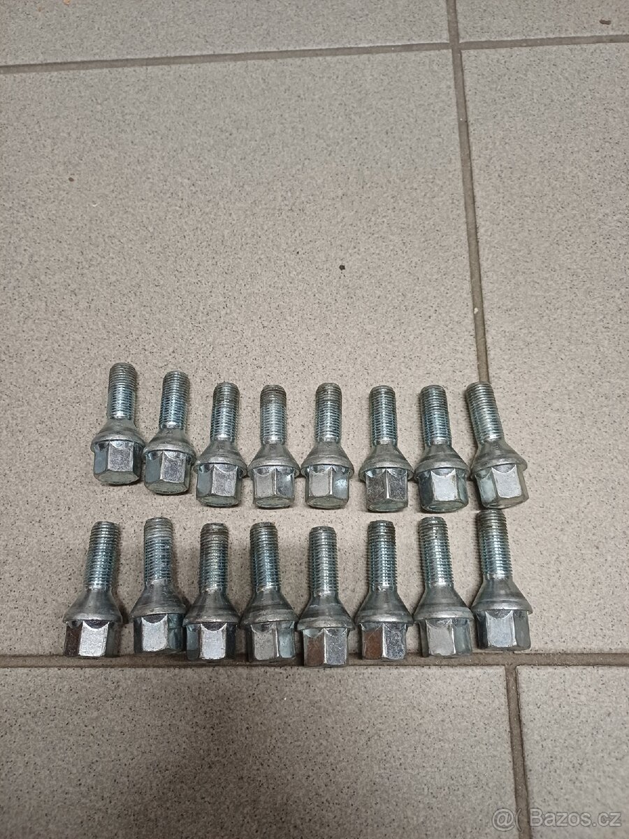 Šrouby kol M12x1,5x25mm