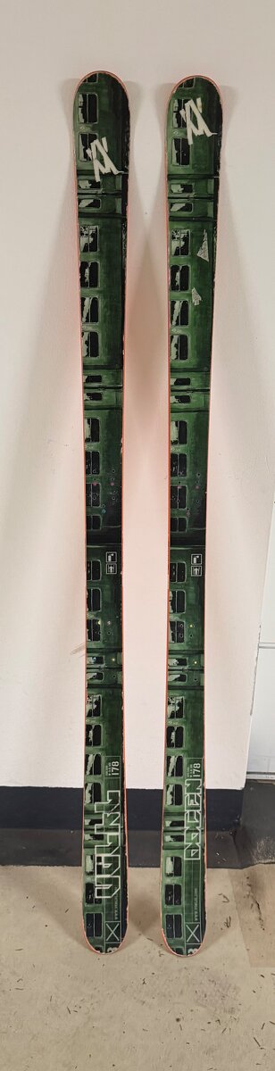 Freestyle / Freeride - Volkl Dogen lyže - 178 cm