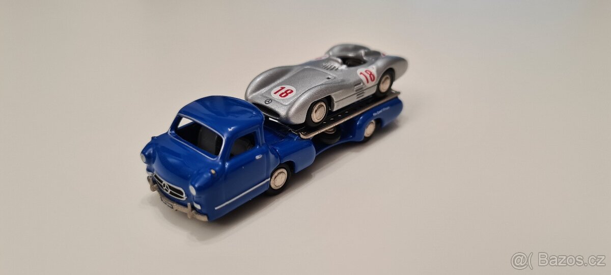 Bubmobile autotransport Mercedes + Mercedes W 196 1:87