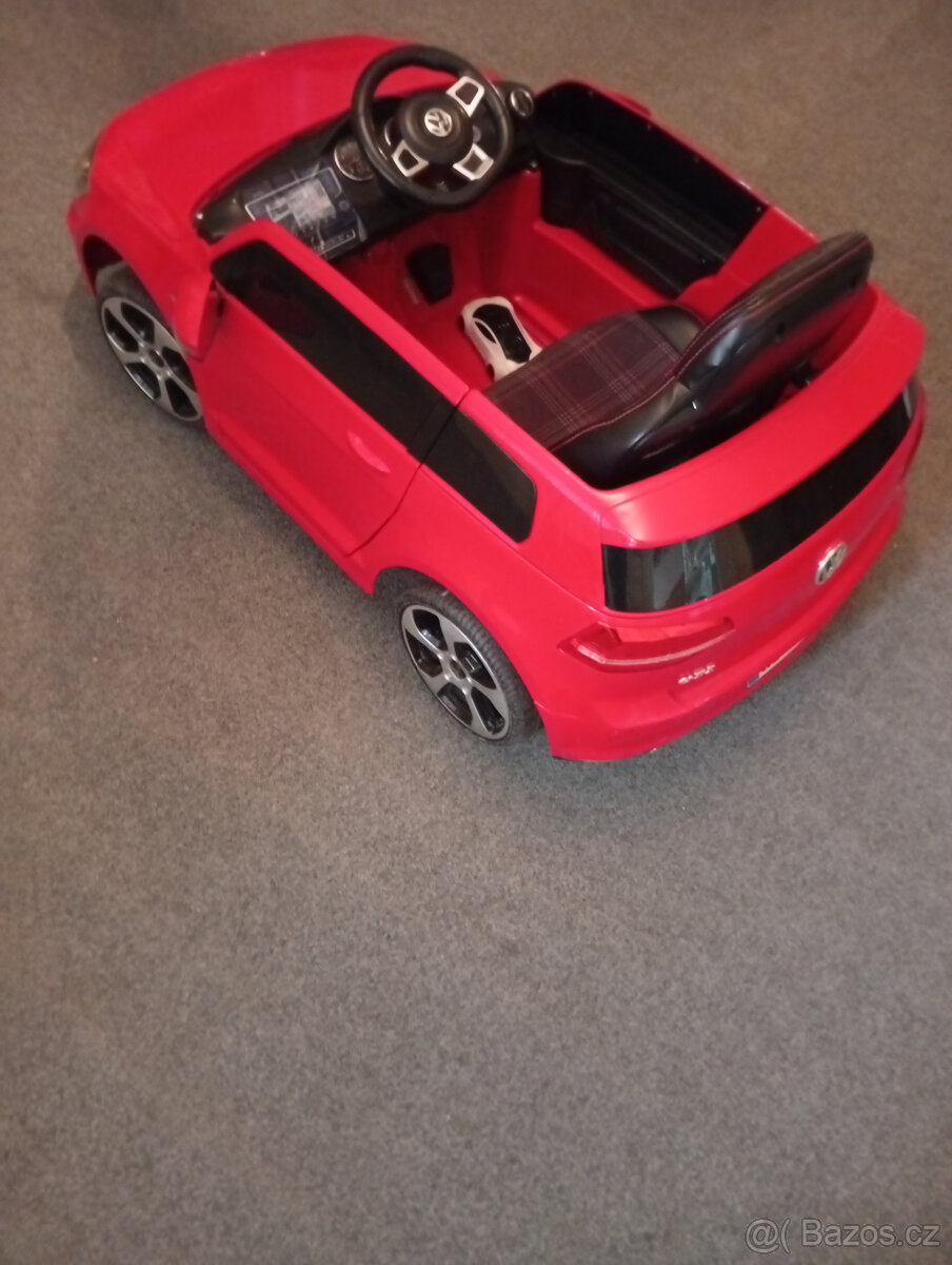 Dětské elektrické auto na baterii - koupím.