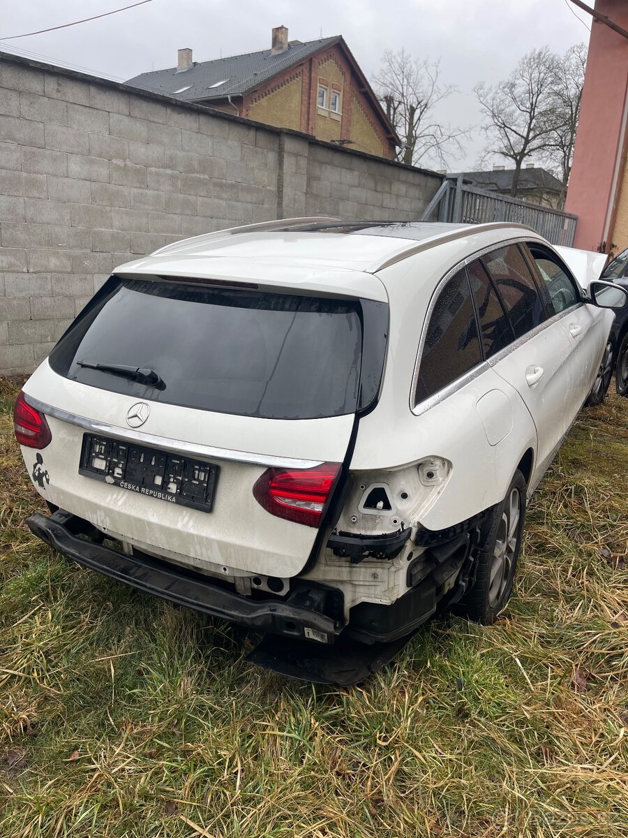Mercedes benz C205
