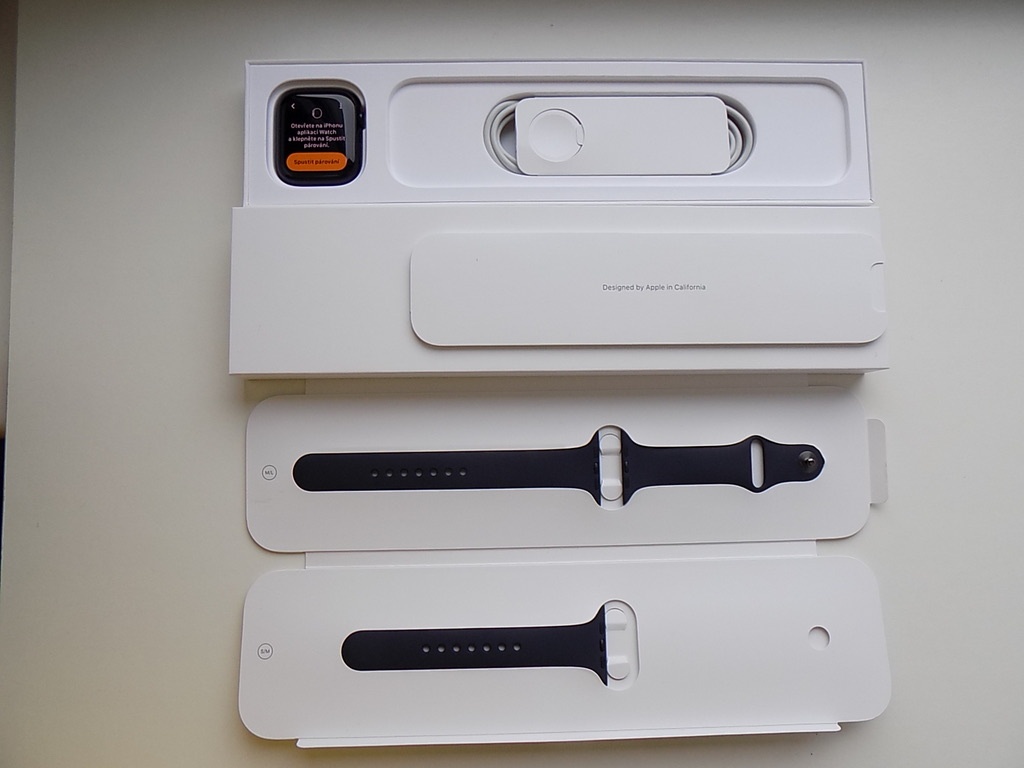APPLE Watch Series 8 45mm Midnight - ZÁRUKA - TOP STAV-100%b