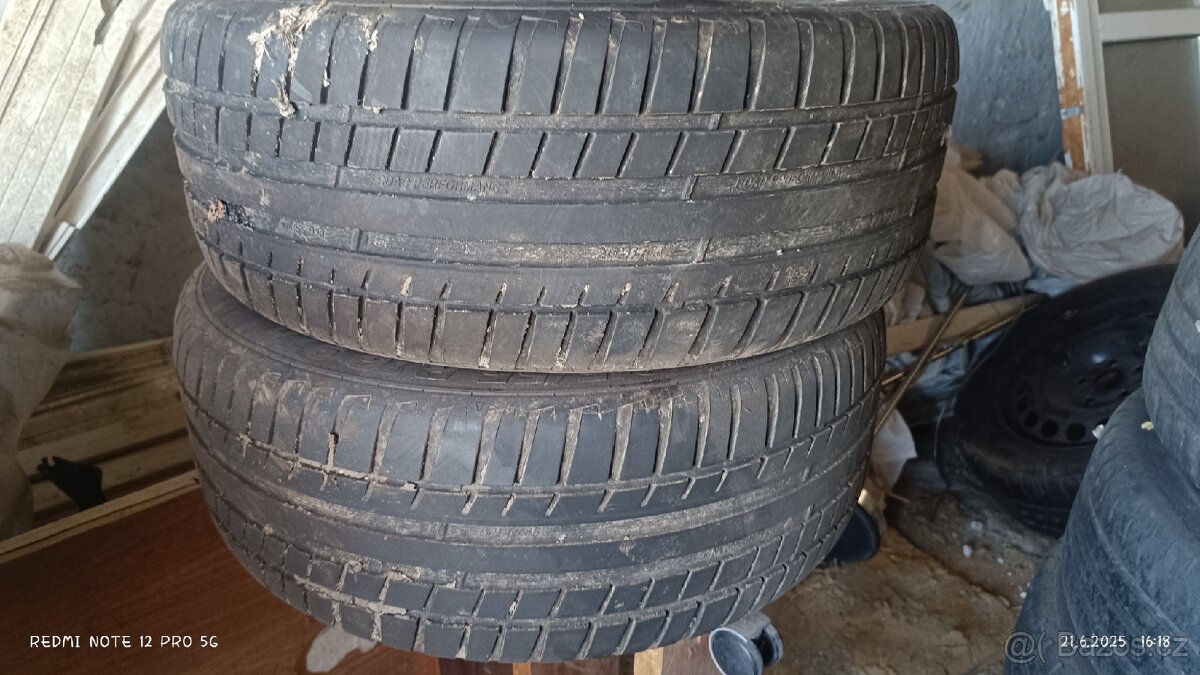 Dvě letní pneu 215/55/16