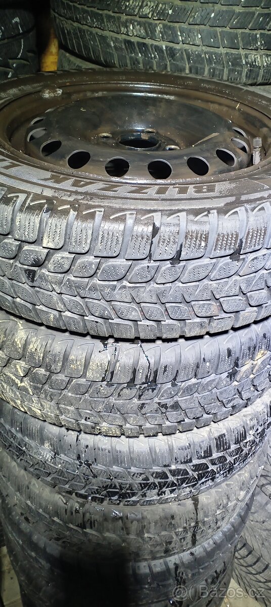 165/70 R14 zimní pneu kola 4x100