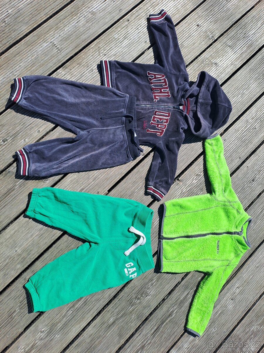 Set sportovního oblečení - velikost 86