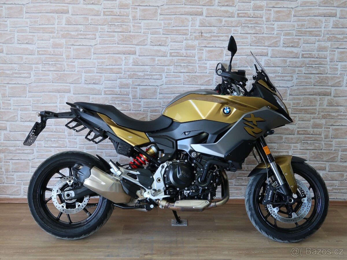 BMW F900XR Exclusive, 6400km, všechny pakety