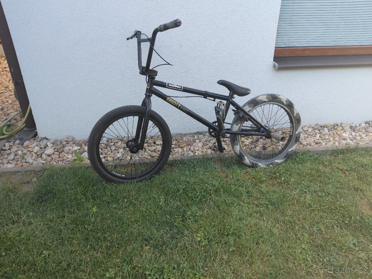 Prodám BMX Krusty bikes v krásném stavu