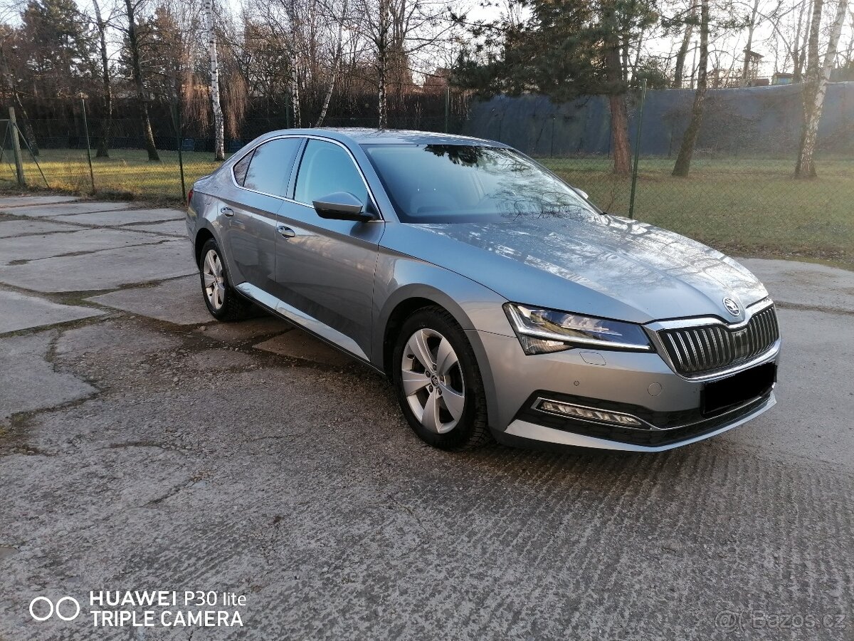Predám Škodu Superb sedan