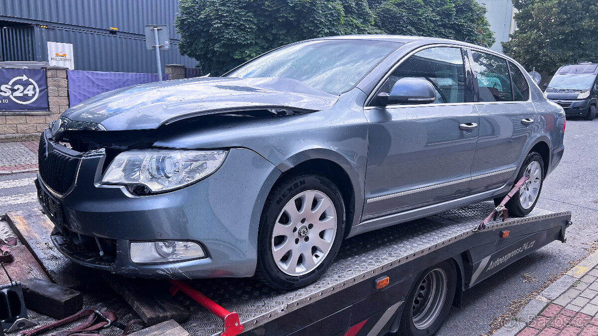 Vůz na náhradní díly Škoda Superb 2 sedan 2009 CBBB LQT LF8L