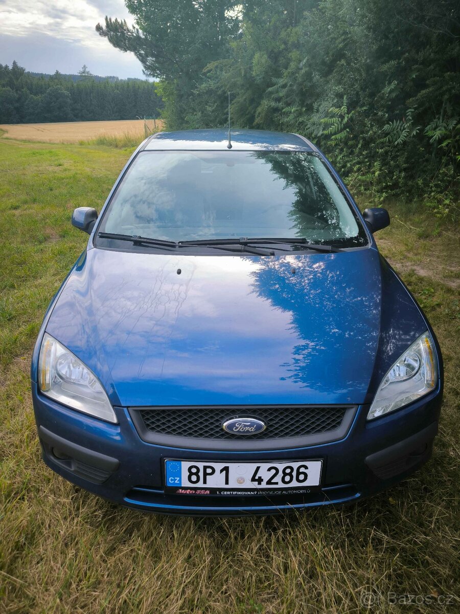 Ford Focus combi 2007 1,6 android radio, pravidelny servis