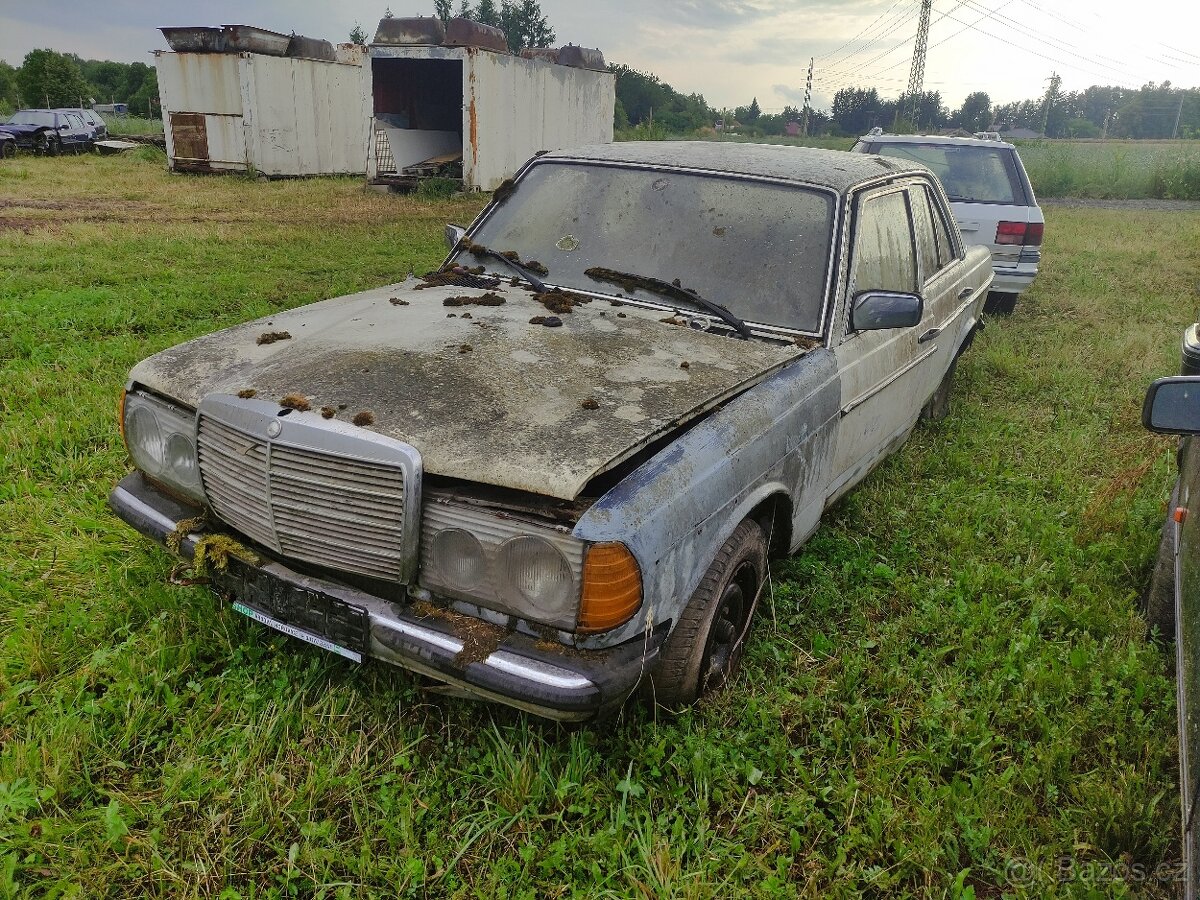 Mercedes W123 PIANO Diesel 240D