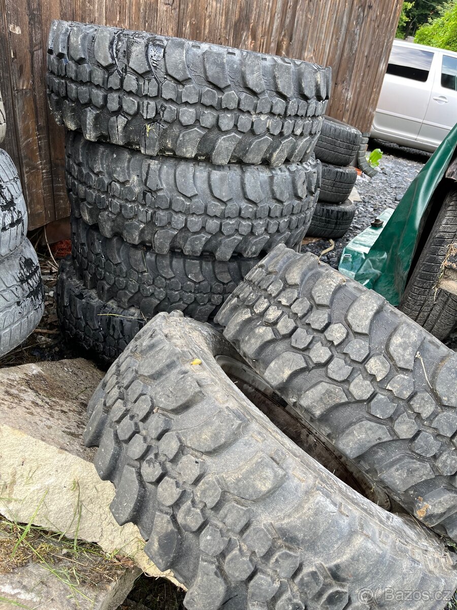 Terénní (offroad) pneumatiky R16