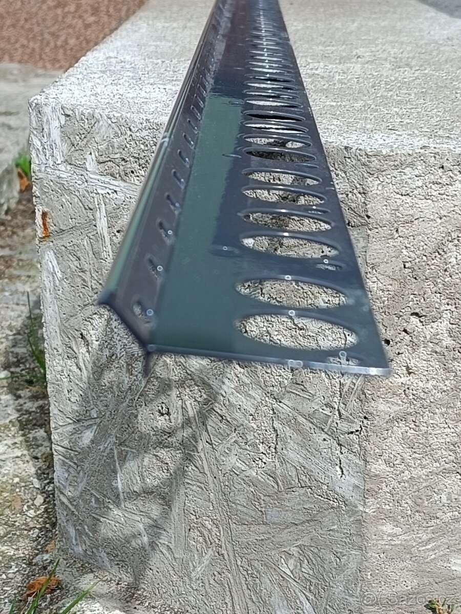 Lišty na kamenný koberec