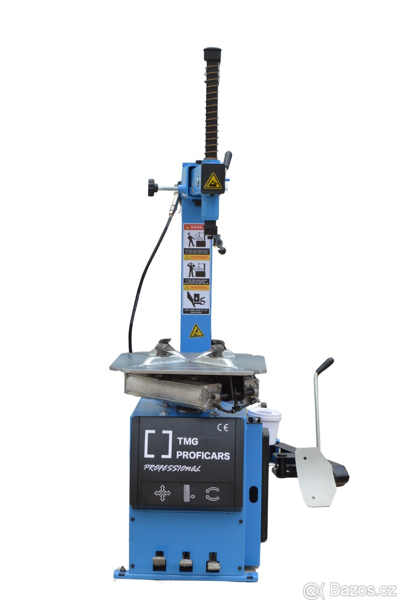 Zouvačka pneumatik poloautomatická