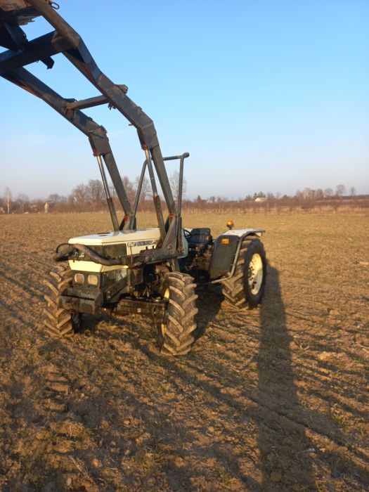 zemědělský Lamborghini  traktor 674-70 4x4