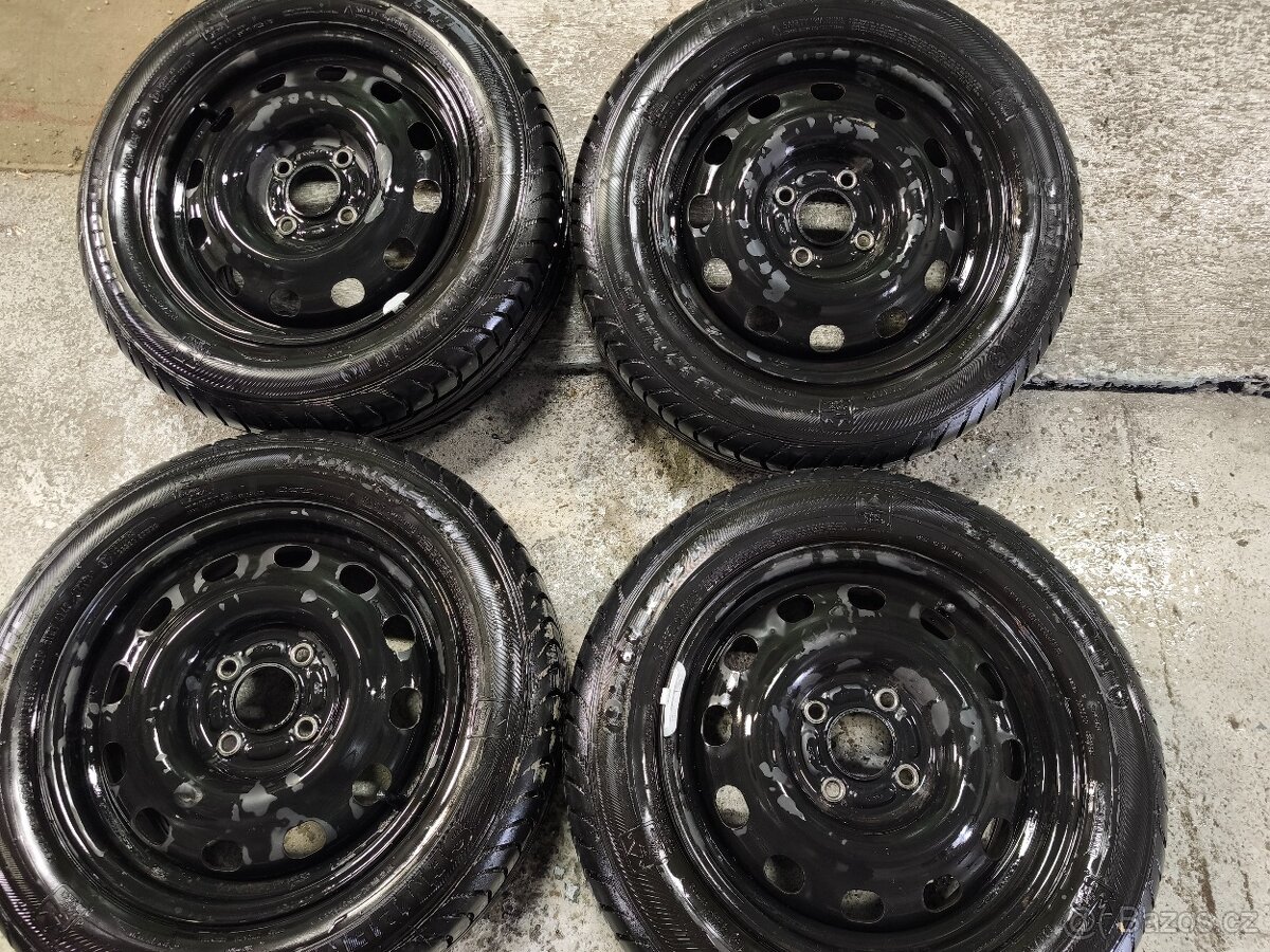 Alu kola 5x114,3 r16 na Hyundai i30 letní pneu 205/55 r16