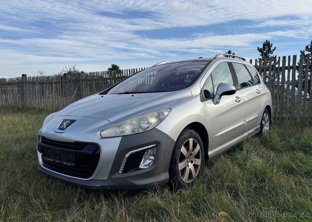 Peugeot 308sw 1.6 HDI - na náhradní díly nebo oprava motoru
