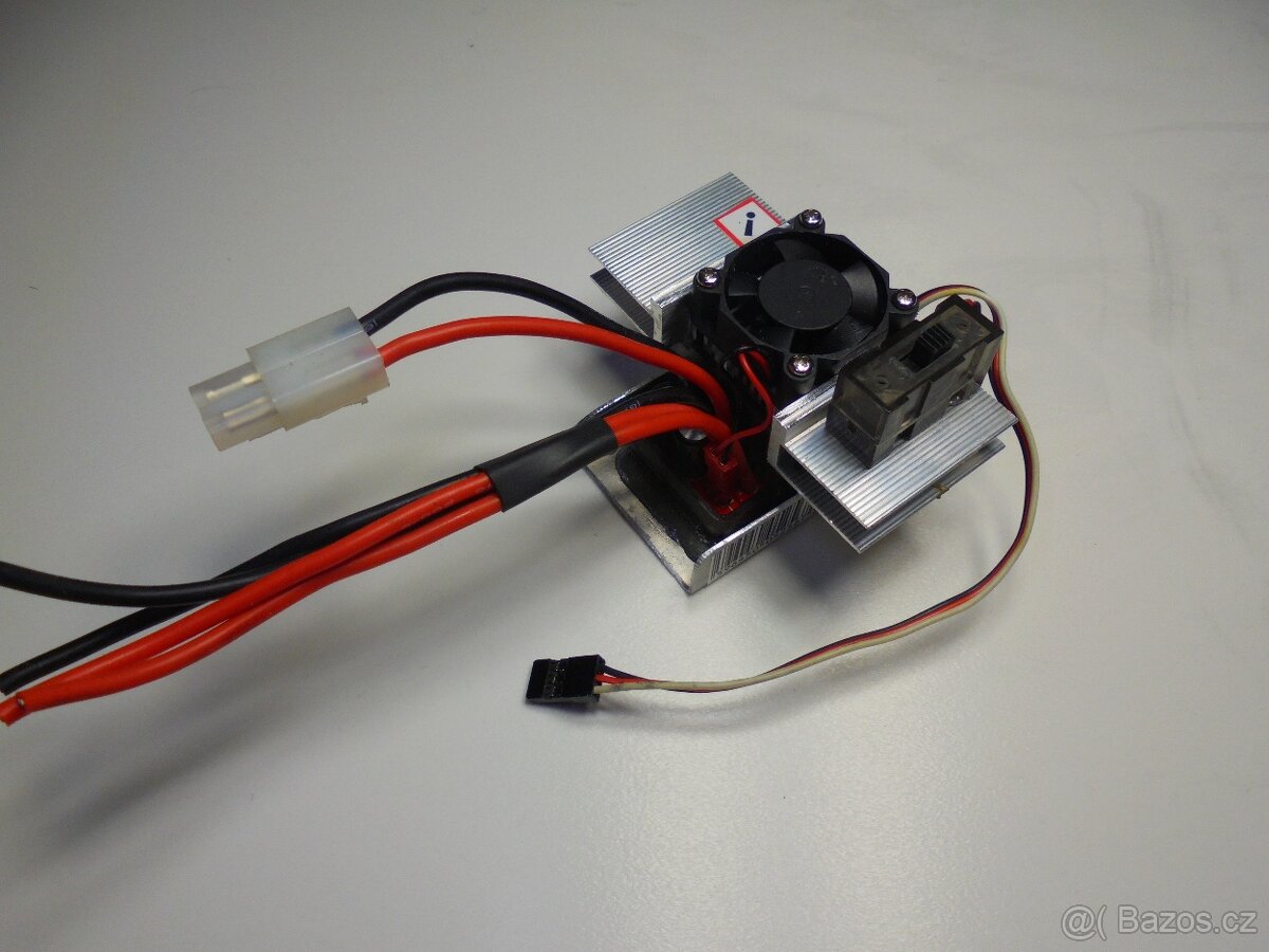 LODNÍ REGULÁTOR PRO 2 MOTORY