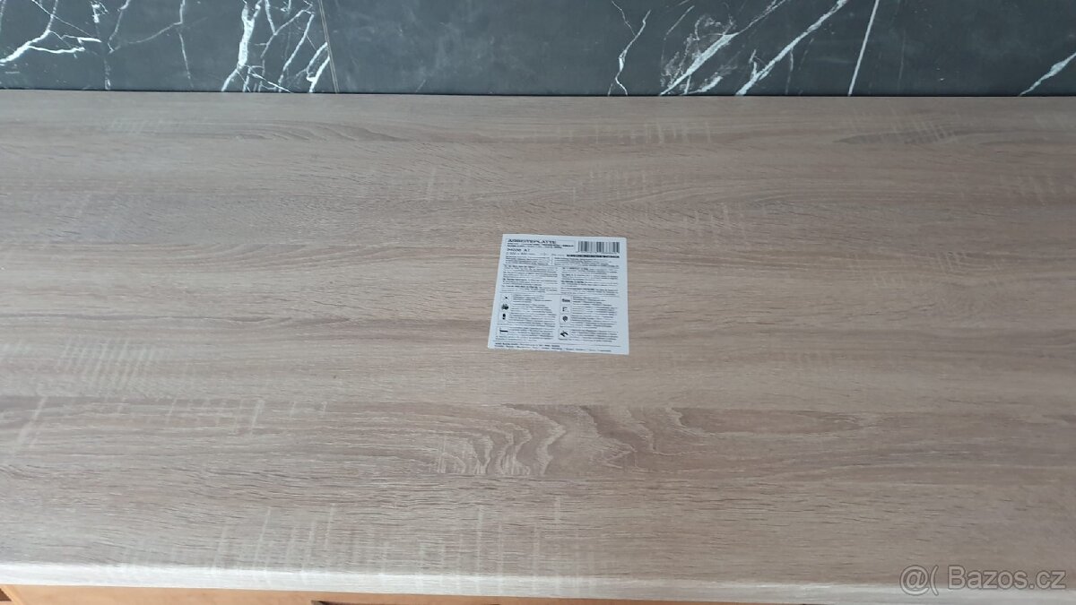 Deska na kuchyňskou linku