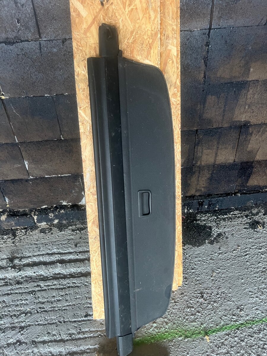 Roleta kufru passat b6 variant