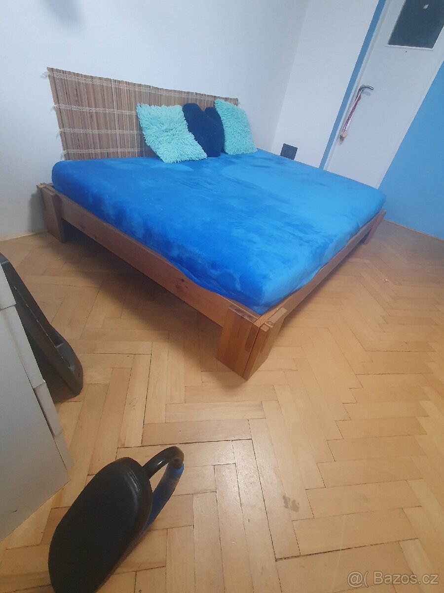 Postel masiv 14o # 200 cm