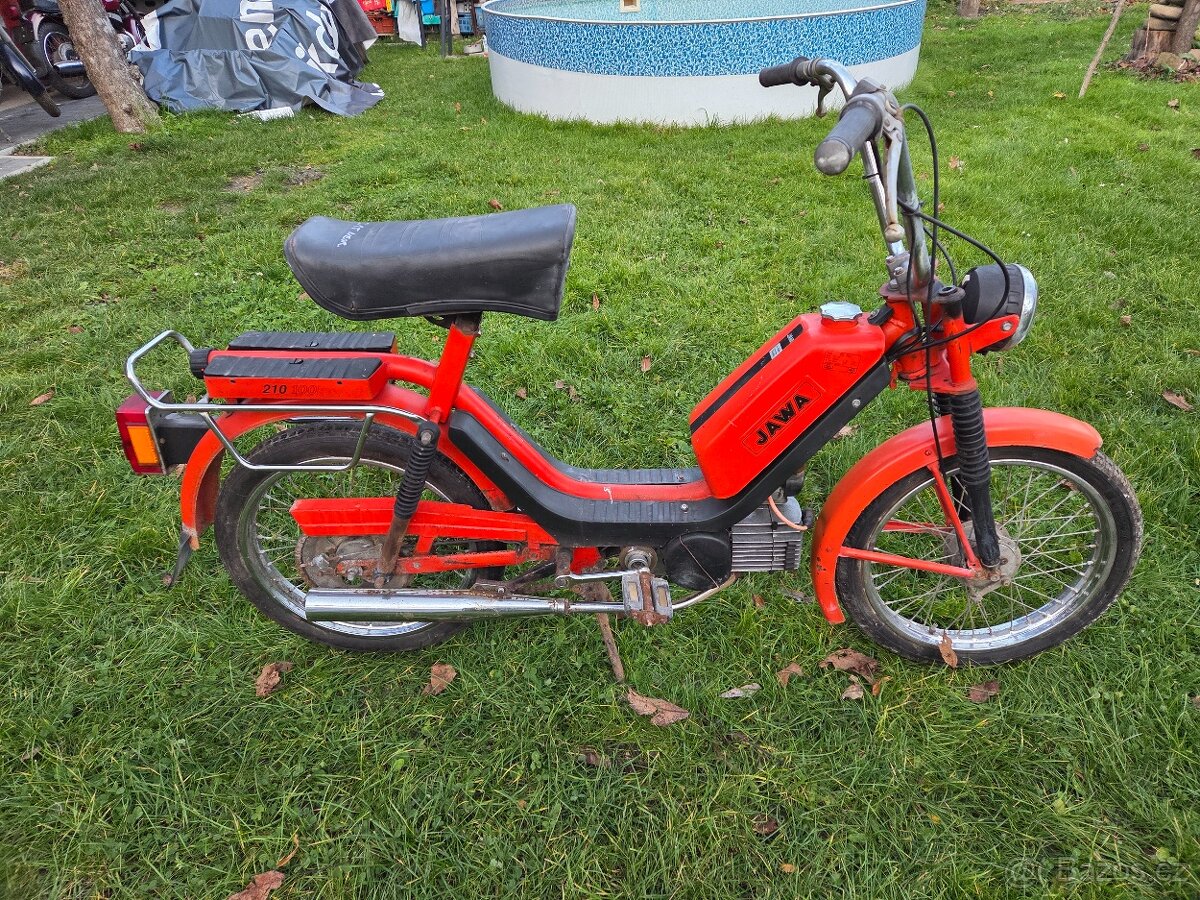 Babetta 210/215 s kartičkou, červená, dlouhé sedlo /4/