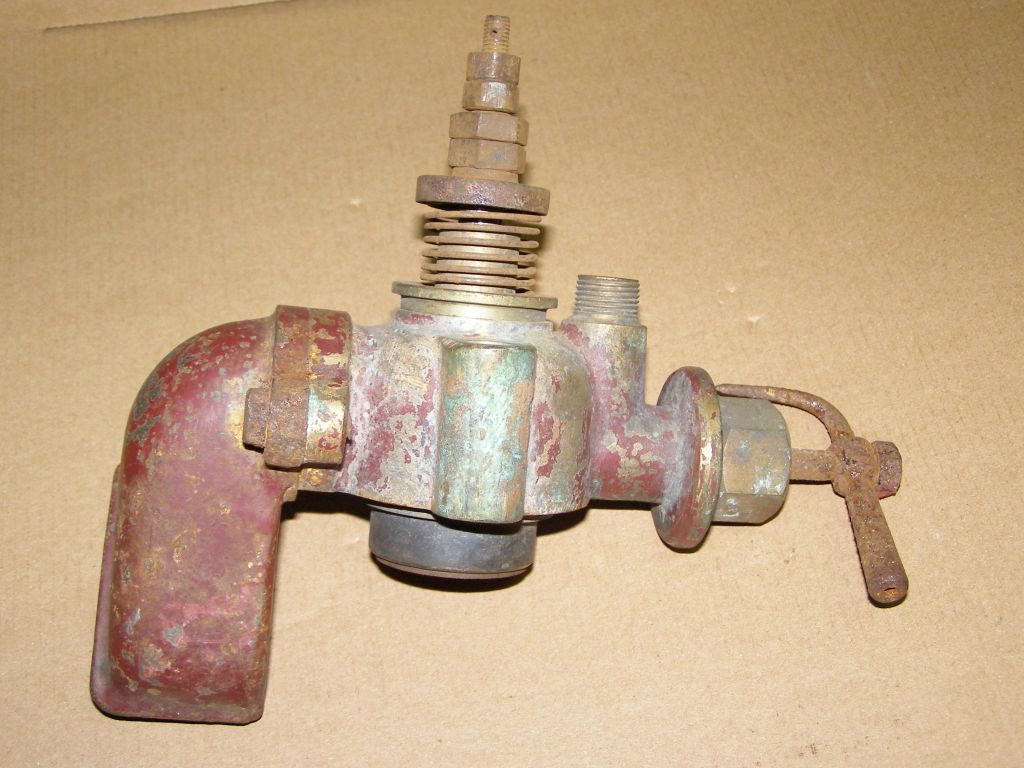 Prodám karburátor z motoru Lorenz 3-4 HP