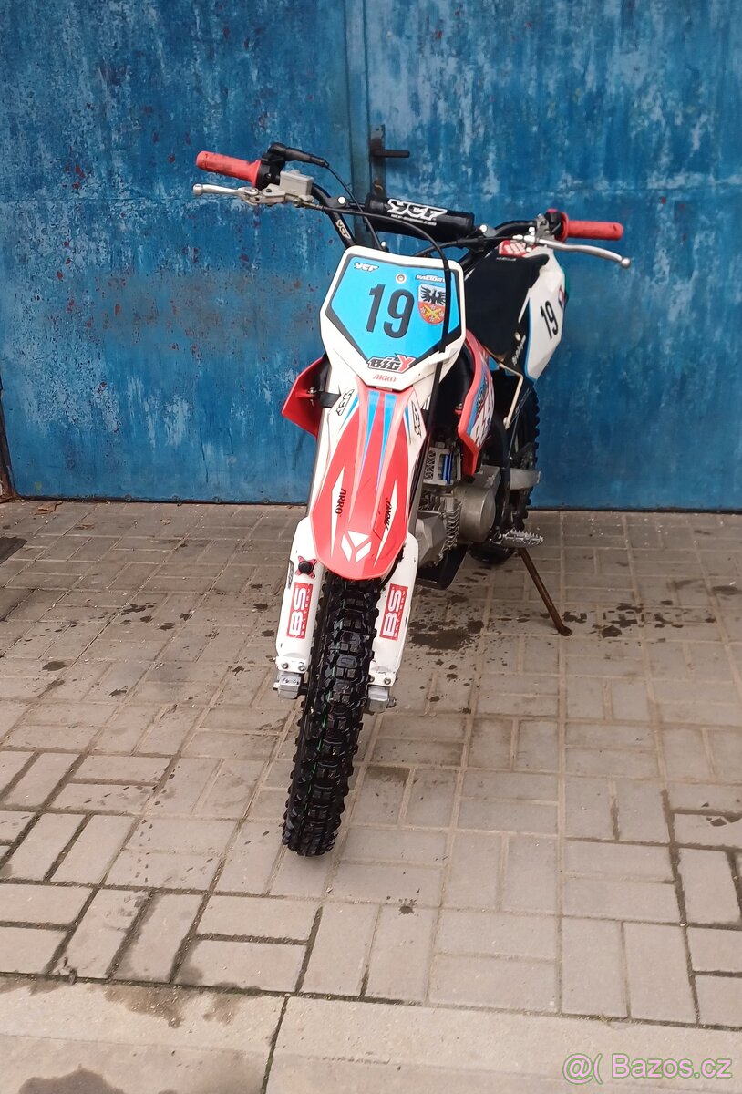 Pitbike ycf bigy factory 160ccm daytona velká kola 17/14