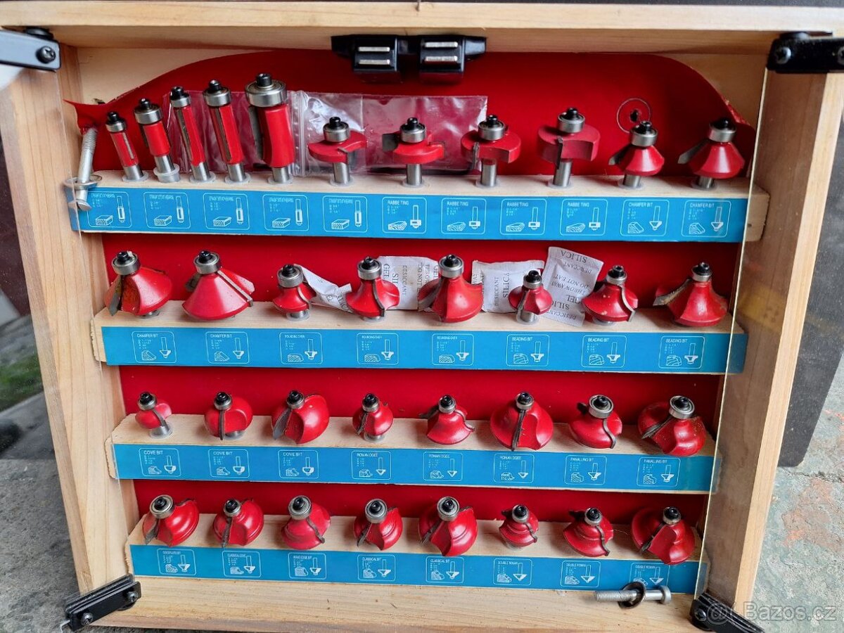 Sada stopkových fréz a sada frézovacích vrtáků