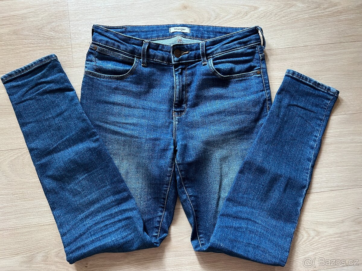 WRANGLER W29 L30 SKINNY