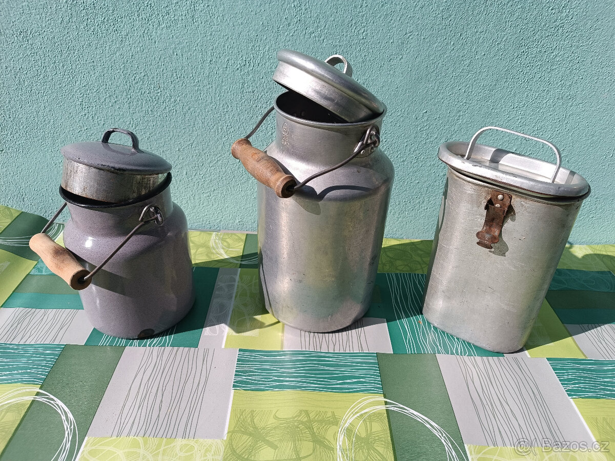 Konvičky na mléko a bandasky