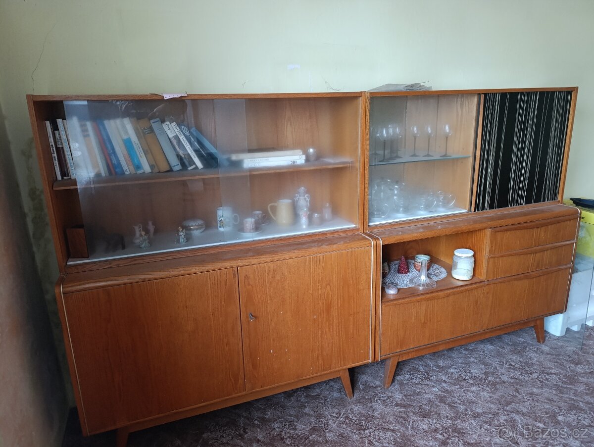 Retro nábytek - sekretář