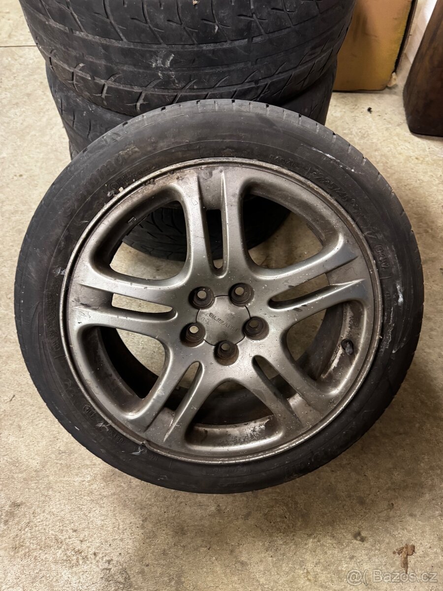 Kola subaru impreza wrx