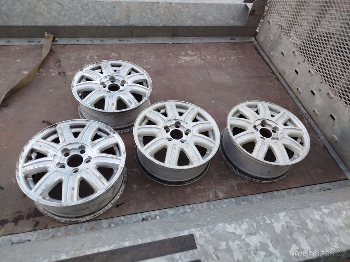 4 ks kol - Chrysler grand voyager IV