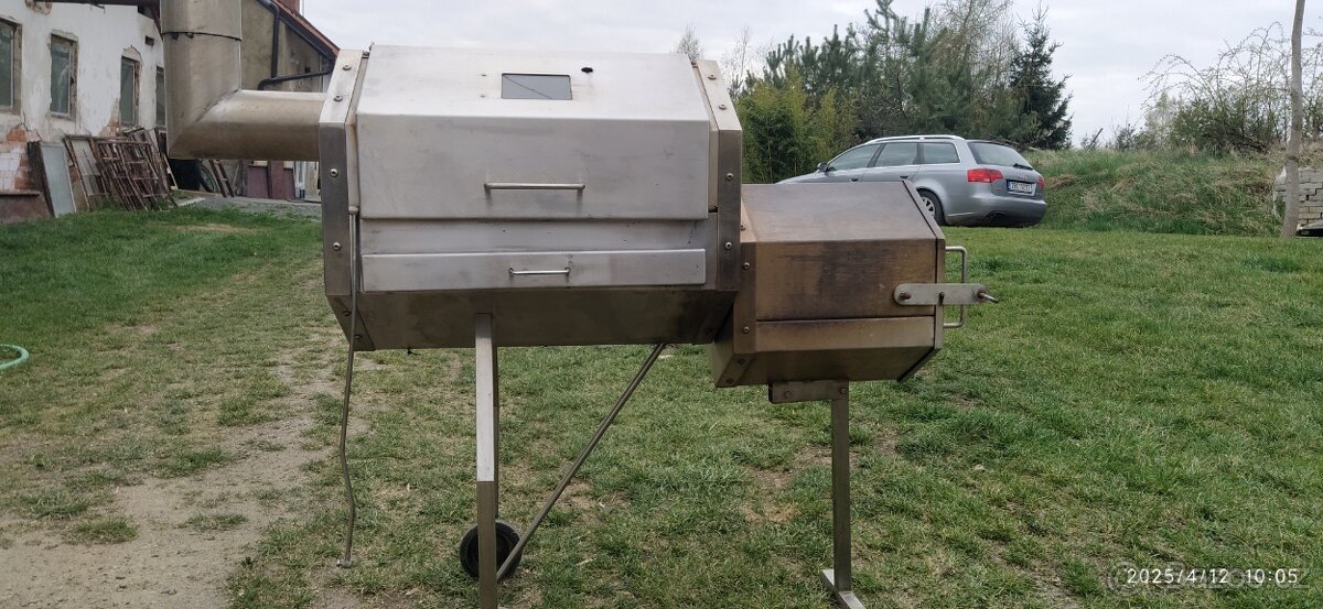 Nerezový gril