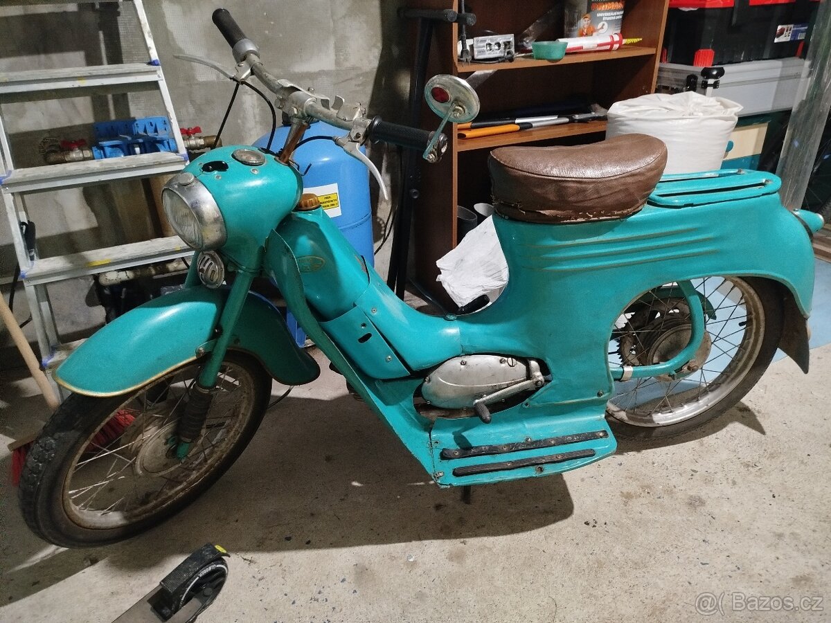 Predám Jawa 555 de luxe.