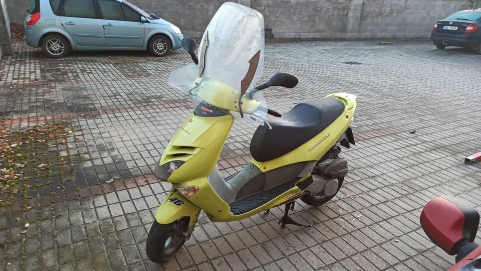 Aprilia Leonardo 150
