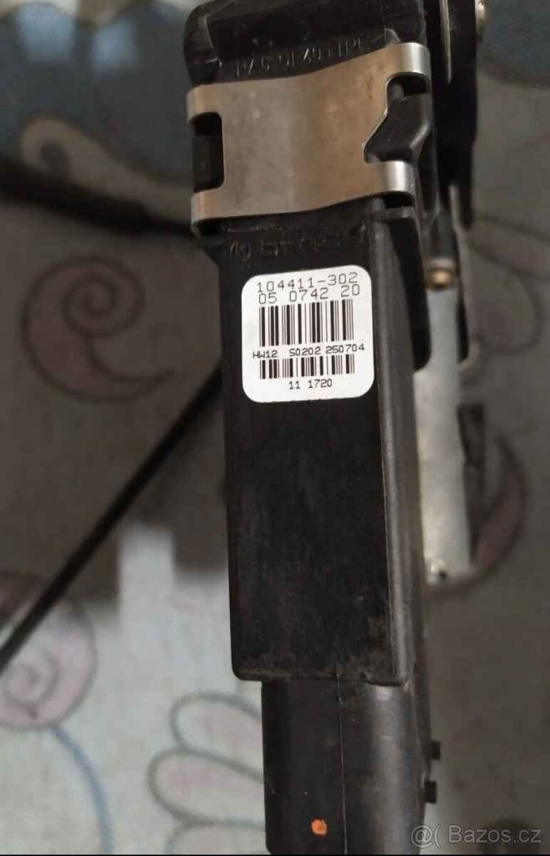 Motorek stahování oken levý přední Škoda Octavia 1 1U4959801