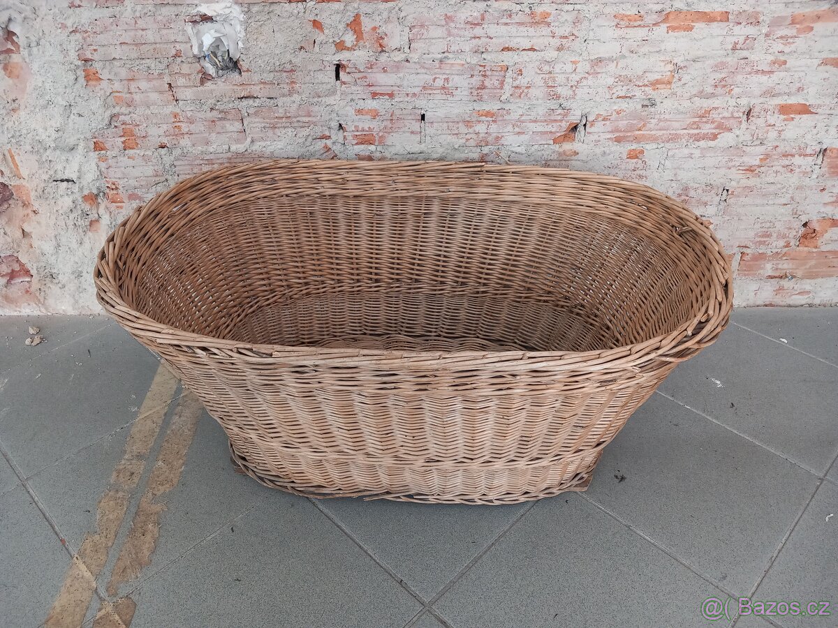 Pletený koš