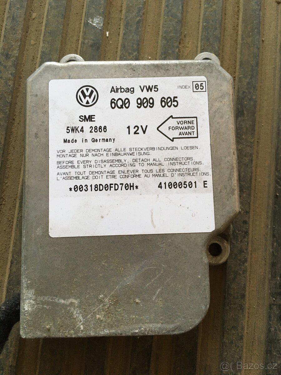 Řídící jednotka airbagu 1K0909605T