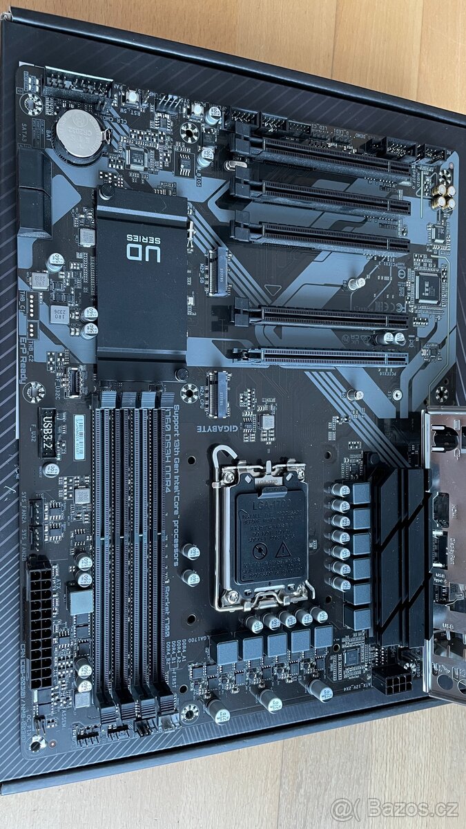 Deska B760, socket 1700, včetně plíšku