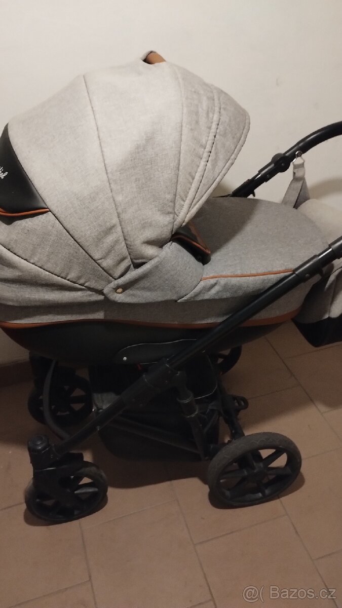 Kočárek Bexa, Vajíčko Cybex s redukcí.