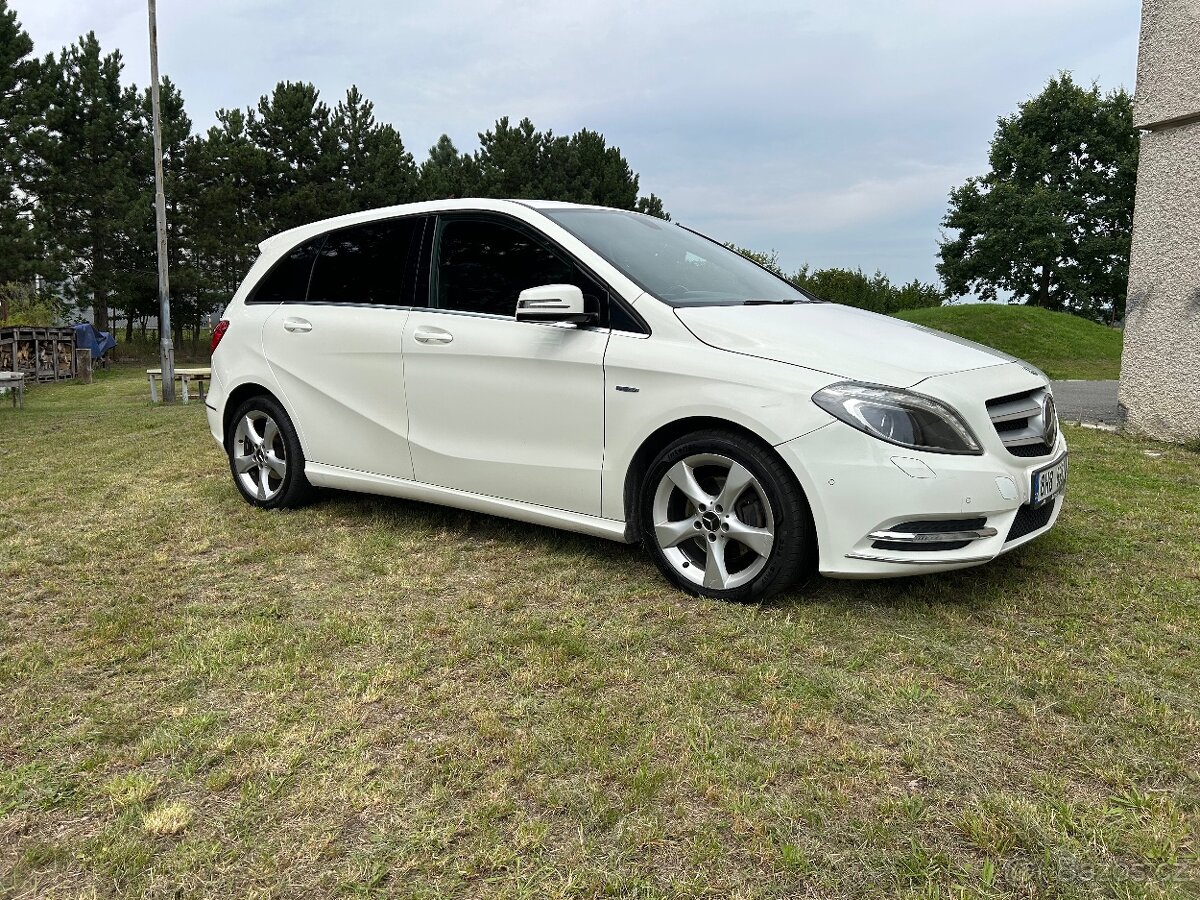 Mercedes Benz B180CDI