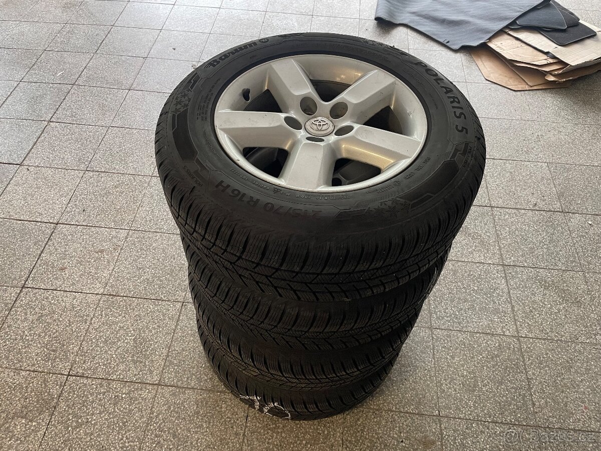 TOYOTA ALU ORIGINÁLY + pneu