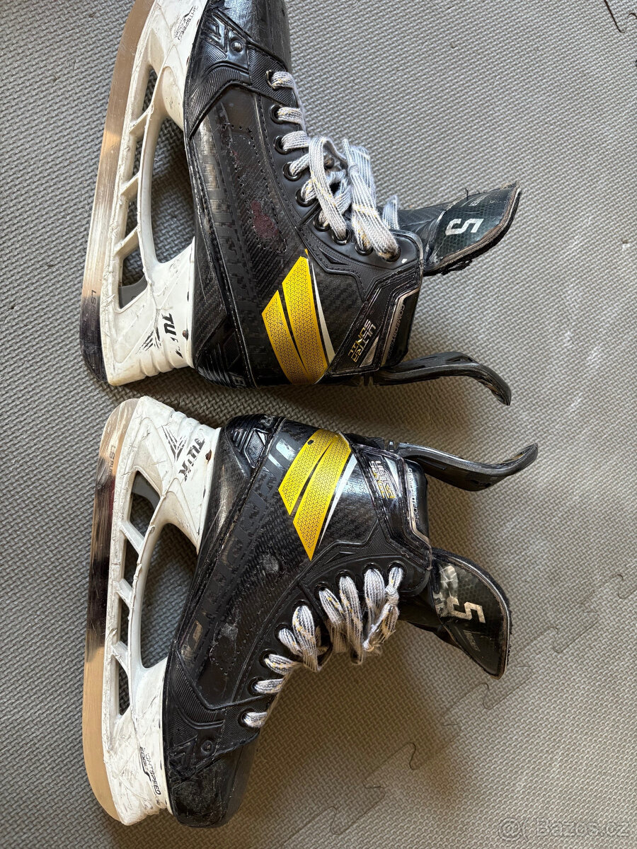 Hokejové brusle BAUER Ultrasonic Custom