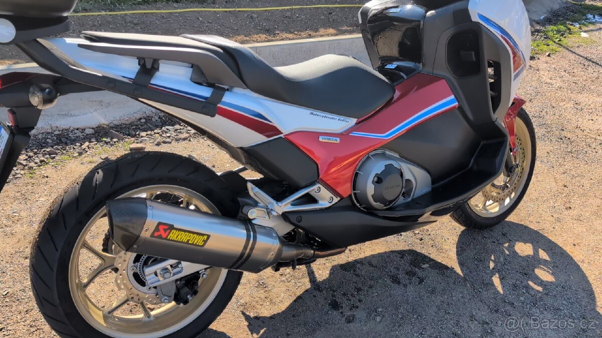 Honda Integra 750 najeto cca 12000km